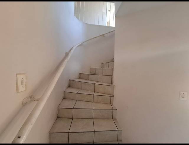 3 BEDROOM APARTMENT FOR SALE IN SUNNYSIDE